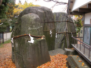 岩手:三ツ石神社